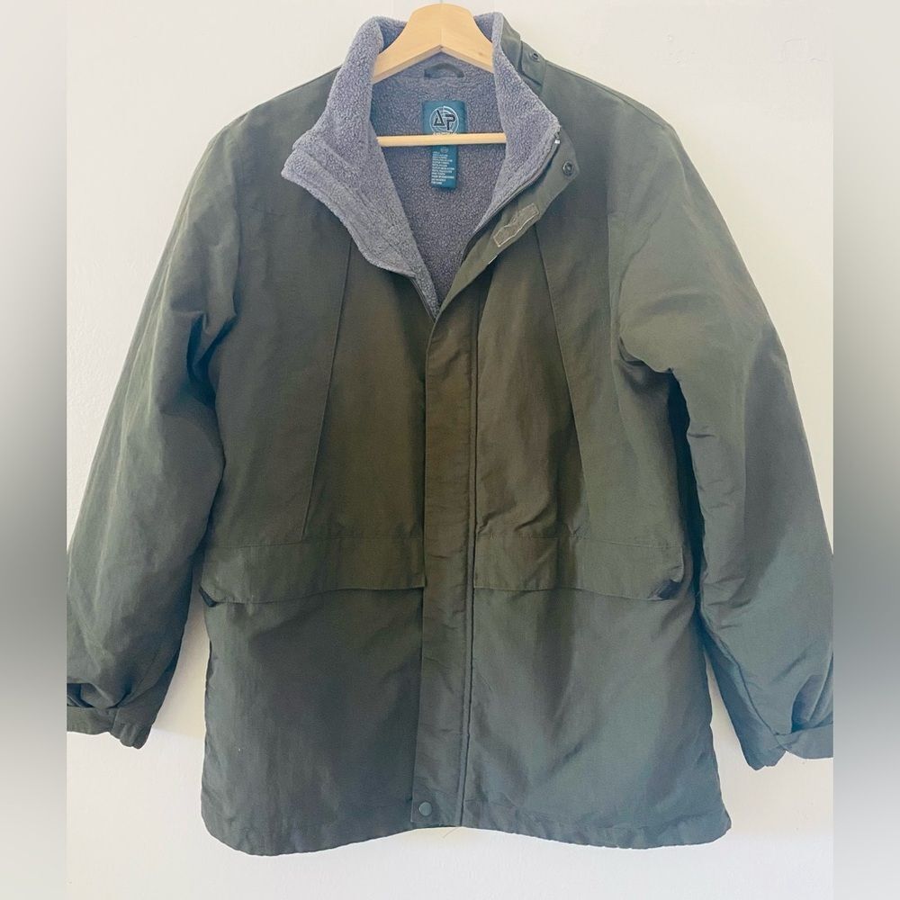 Vintage Puffer Jacket Olive Green Fleece lined Size 10-12 Unisex